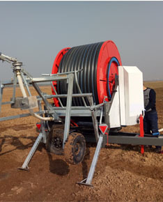 卷盘式喷灌机 现代农业灌溉的高效选择