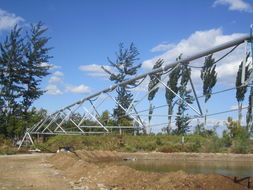 喷灌机 现代农业的高效节水利器